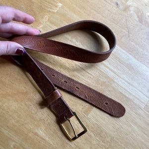 SGB leather belt size 26 in good condition